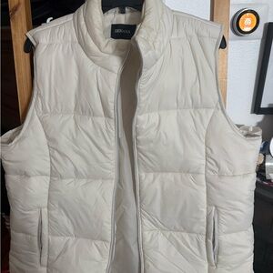 Zenana Outfitters Women's Off-White Puffer Vest